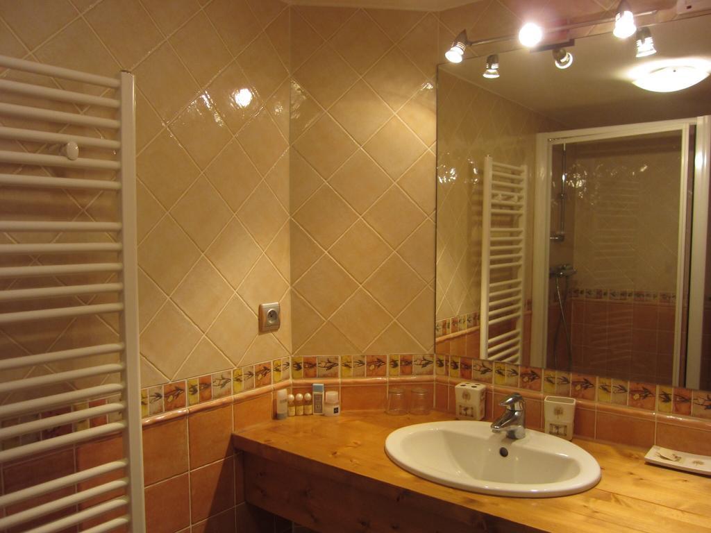 Appart 4 Pers 3 Etoiles Proximite Lac Et Remontees Courchevel Le Praz - Arrayanes ห้อง รูปภาพ